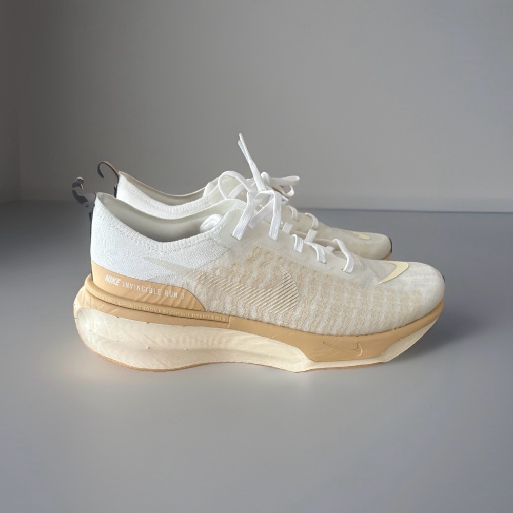 Nike ZoomX Invincible Run Flyknit 3 Box - never worn